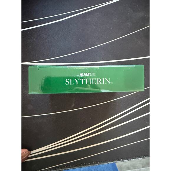New Glamnetic x Harry Potter collab Slytherin Press on Nails - Picture 4 of 4